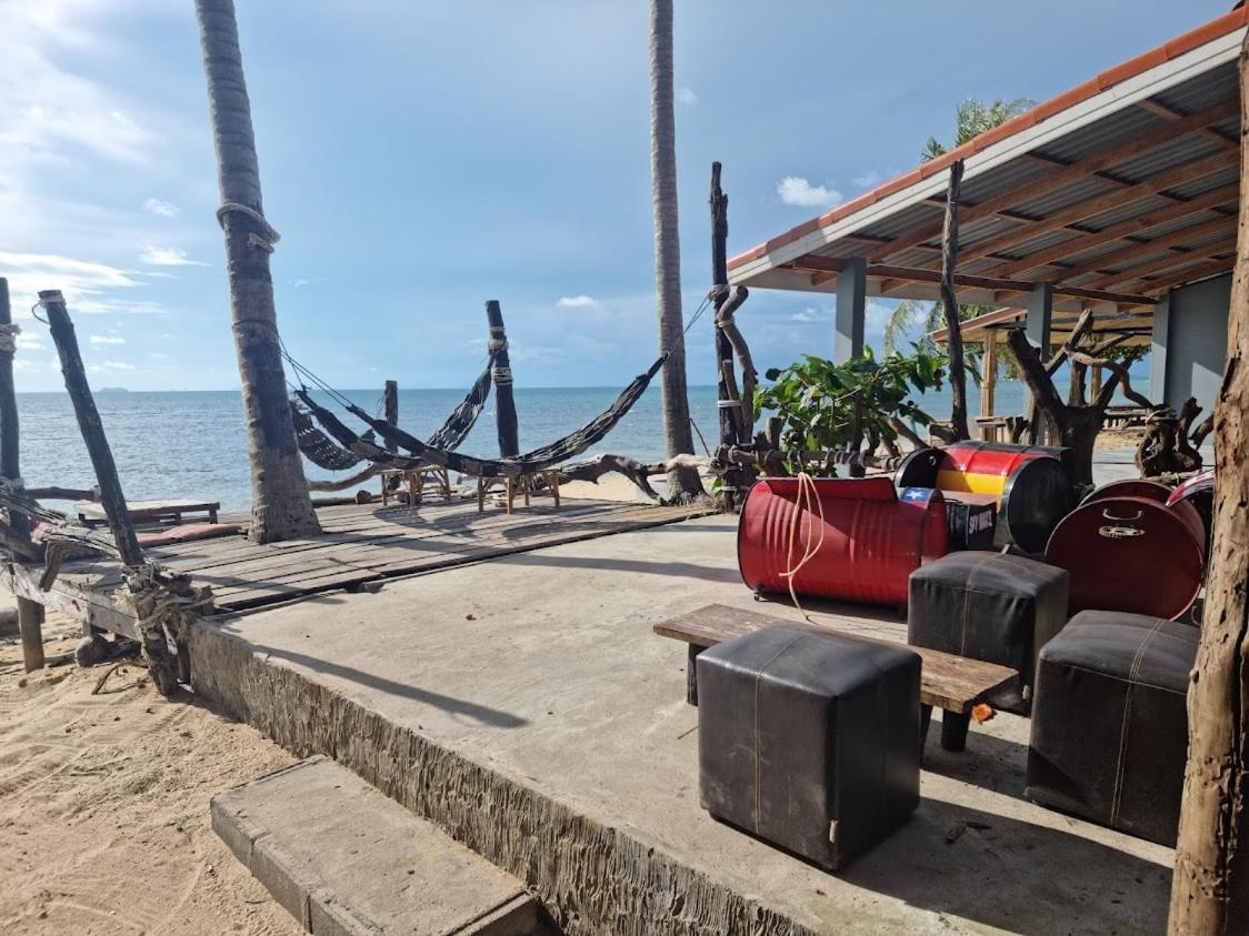 Scandinavian Beach Resort Ko Lanta エクステリア 写真
